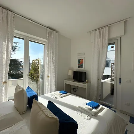 Marina 34 Double Terrace Near Fiera&sant'orsola Apartment
